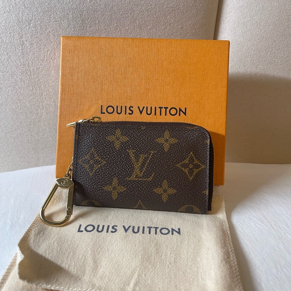 ❌SOLD❌ Louis Vuitton Noa Key Holder